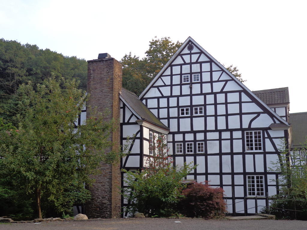 Hotel & Restaurant Gut Hungenbach Kürten Exterior foto