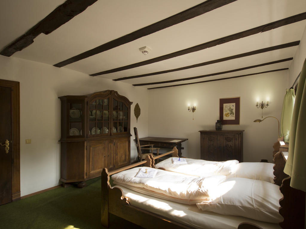 Hotel & Restaurant Gut Hungenbach Kürten Quarto foto
